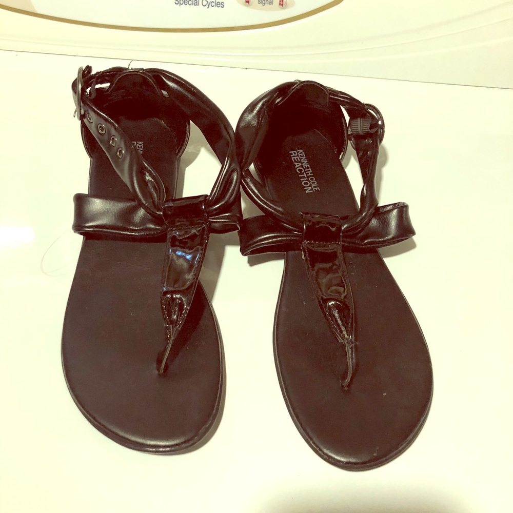 New Kenneth Cole Sandals